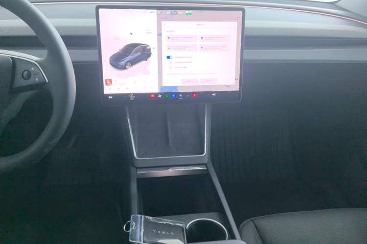 Used Tesla Model Y 2025 Rear-Wheel-Drive Version Audio And AC Panel