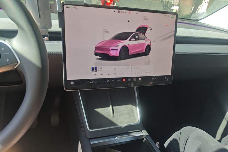 Used Tesla Model Y 2025 Rear-Wheel-Drive Version Audio And AC Panel