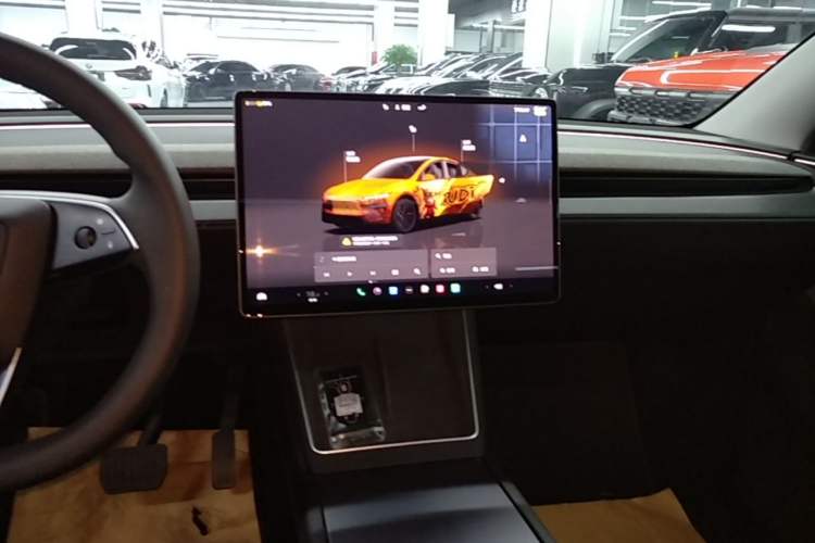 Used Tesla Model Y 2025 Rear-Wheel Drive First Edition Audio And AC Panel