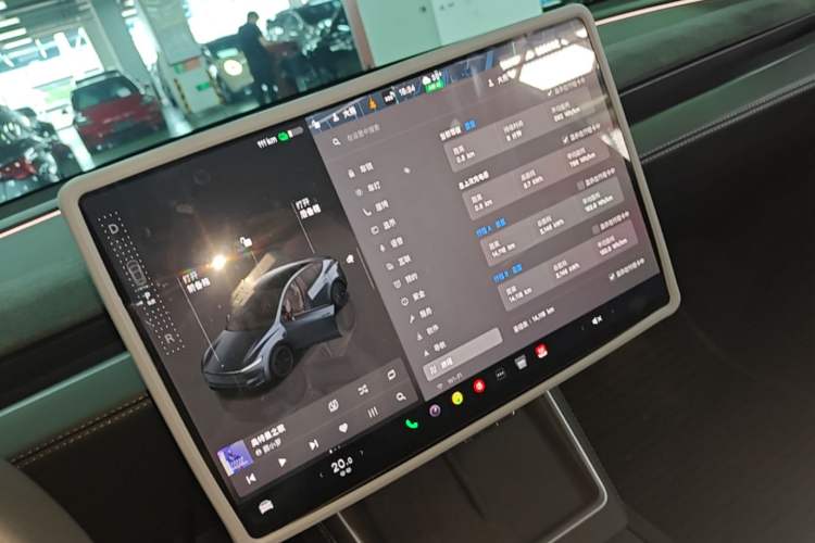 Used Tesla Model Y 2025 Rear-Wheel Drive First Edition Audio And AC Panel