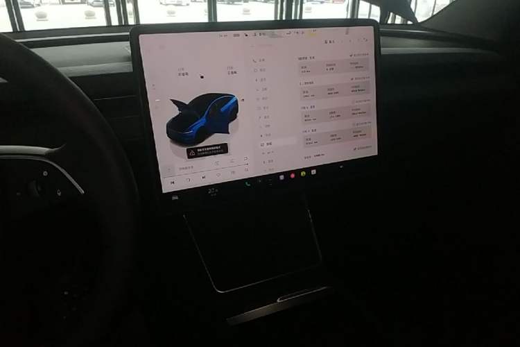 Used Tesla Model Y 2025 Rear-Wheel Drive First Edition Audio And AC Panel