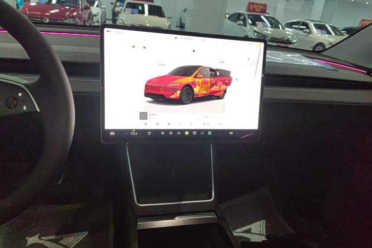 Used Tesla Model Y 2025 Long-Range All-Wheel-Drive Version Audio And AC Panel