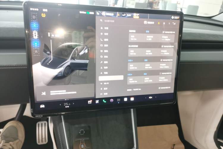 Used Tesla Model Y 2025 Long-Range All-Wheel Drive First Edition Audio And AC Panel