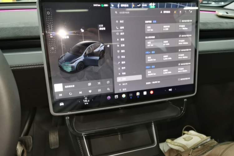 Used Tesla Model Y 2025 Rear-Wheel Drive First Edition Audio And AC Panel