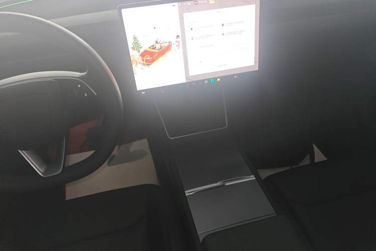 Used Tesla Model Y 2025 Rear-Wheel Drive First Edition Audio And AC Panel