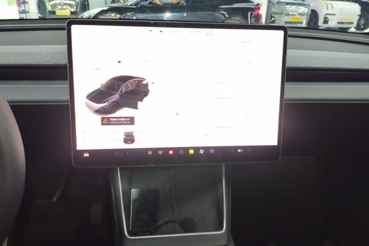 Used Tesla Model Y 2025 Rear-Wheel-Drive Version Audio And AC Panel