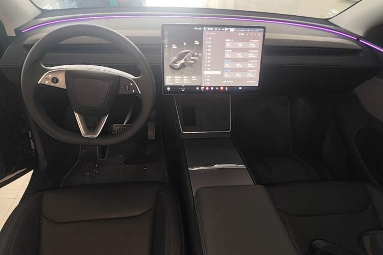 Used Tesla Model Y 2025 Rear-Wheel Drive First Edition Audio And AC Panel