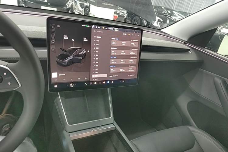 Used Tesla Model Y 2025 Rear-Wheel Drive First Edition Audio And AC Panel