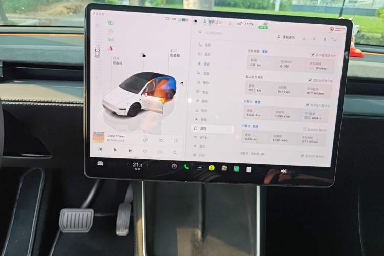 Used Tesla Model Y 2025 Rear-Wheel Drive First Edition Audio And AC Panel