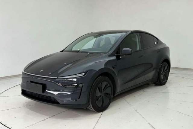 Used Tesla Model Y 2025 Rear-Wheel-Drive Version