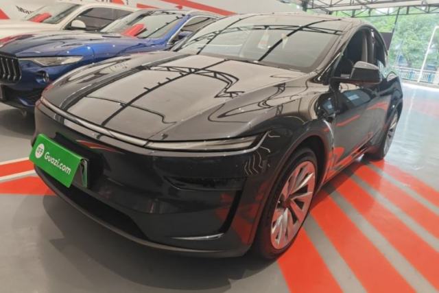 Used Tesla Model Y 2025 Rear-Wheel-Drive Version