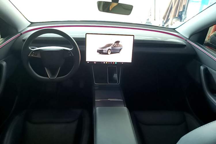 Used Tesla Model Y 2025 Rear-Wheel-Drive Version Center Console
