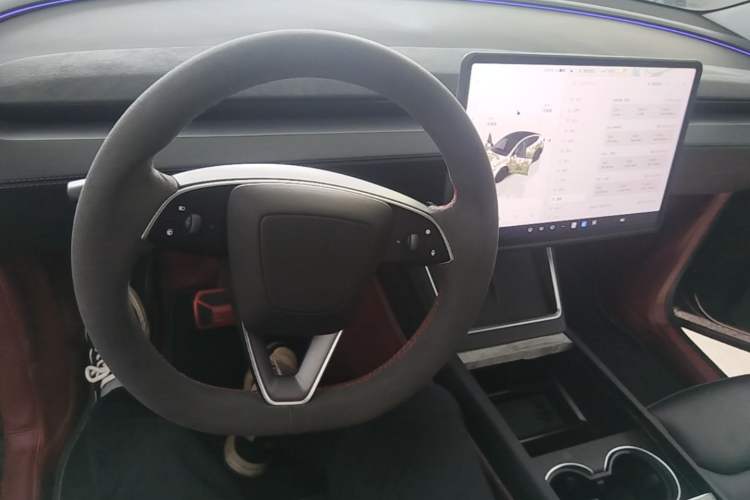 Used Tesla Model Y 2025 Long-Range All-Wheel Drive First Edition Center Console