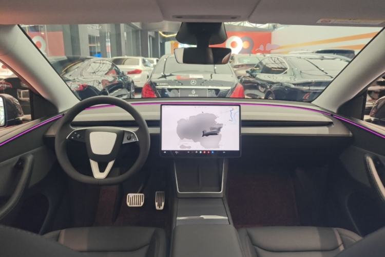 Used Tesla Model Y 2025 Rear-Wheel-Drive Version Center Console
