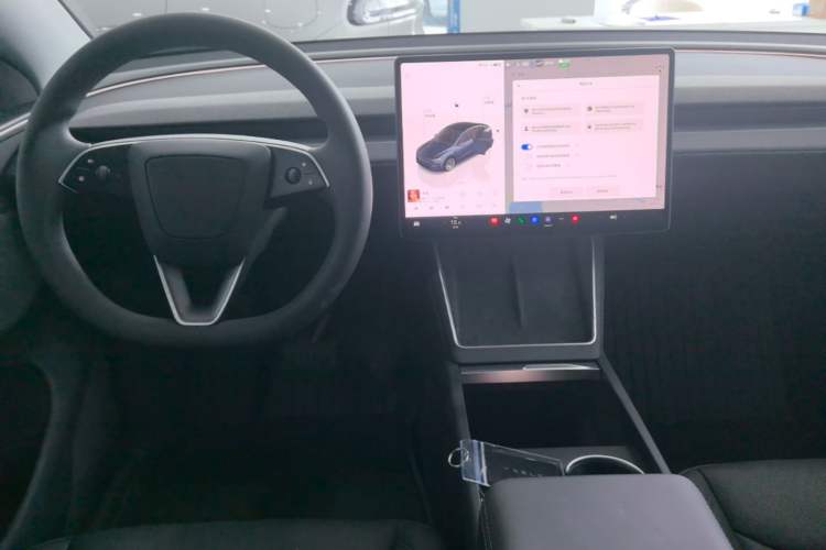 Used Tesla Model Y 2025 Rear-Wheel-Drive Version Center Console