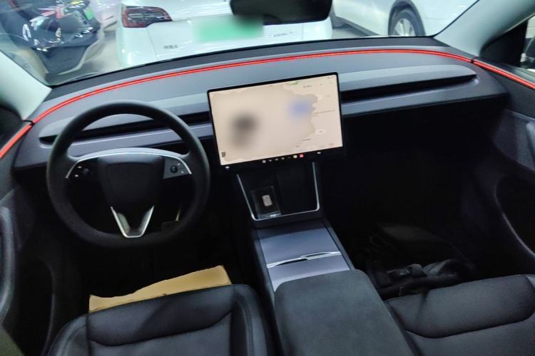 Used Tesla Model Y 2025 Rear-Wheel-Drive Version Center Console