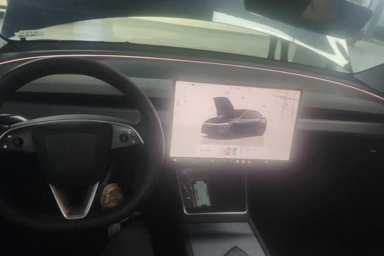 Used Tesla Model Y 2025 Rear-Wheel-Drive Version Center Console