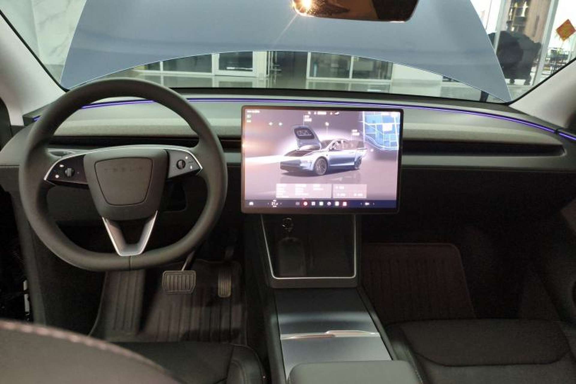Used Tesla Model Y 2025 Rear-Wheel-Drive Version Center Console
