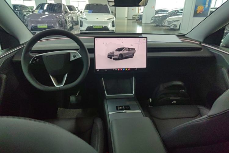 Used Tesla Model Y 2025 Updated Version Long-Range All-Wheel Drive Center Console