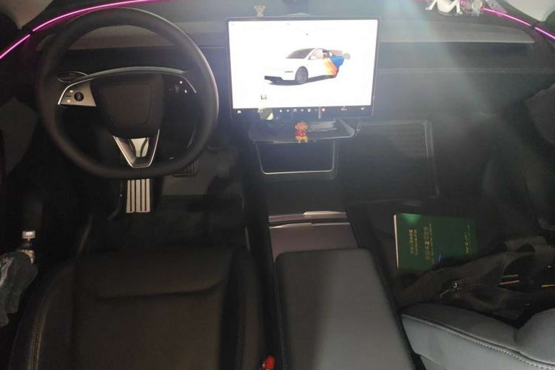Used Tesla Model Y 2025 Rear-Wheel-Drive Version Center Console