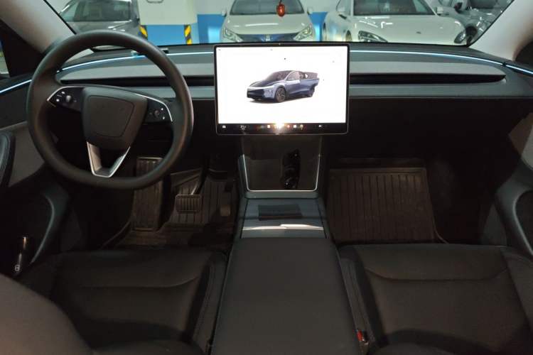 Used Tesla Model Y 2025 Rear-Wheel-Drive Version Center Console