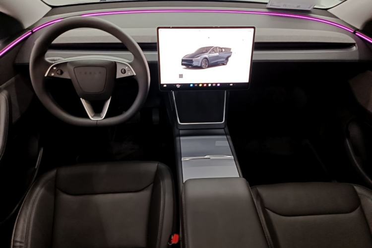 Used Tesla Model Y 2025 Rear-Wheel-Drive Version Center Console