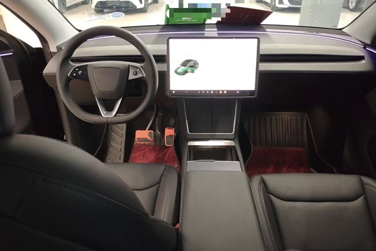Used Tesla Model Y 2025 Rear-Wheel-Drive Version Center Console