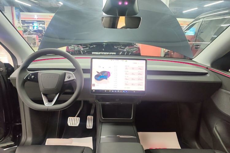 Used Tesla Model Y 2025 Rear-Wheel-Drive Version Center Console