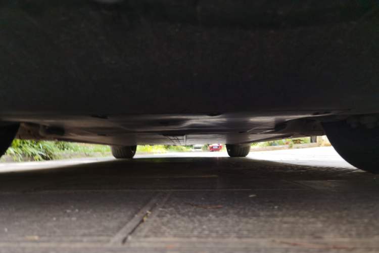 Used Tesla Model Y 2025 Long-Range All-Wheel-Drive Version Chassis Front