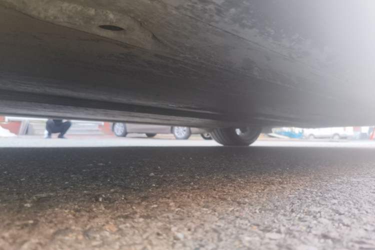Used Tesla Model Y 2025 Long-Range All-Wheel-Drive Version Chassis Front Left