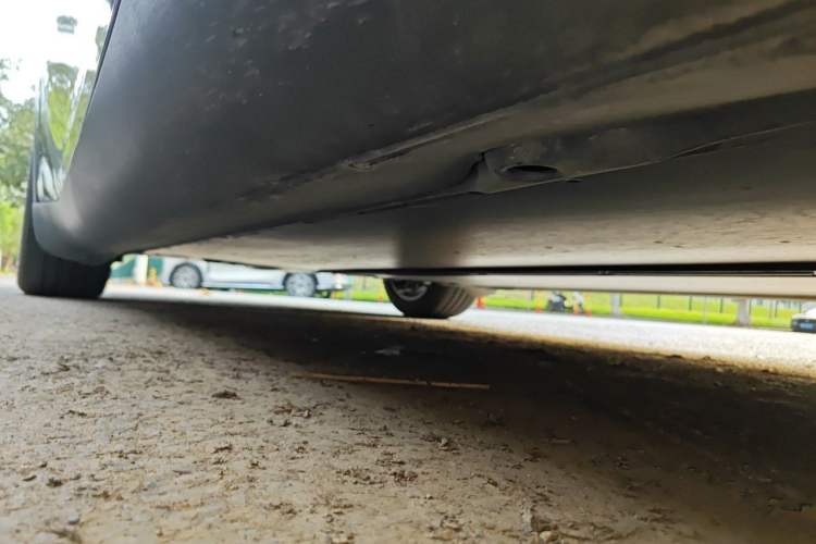 Used Tesla Model Y 2025 Rear-Wheel Drive First Edition Chassis Front Right