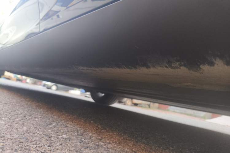 Used Tesla Model Y 2025 Long-Range All-Wheel-Drive Version Chassis Rear Left