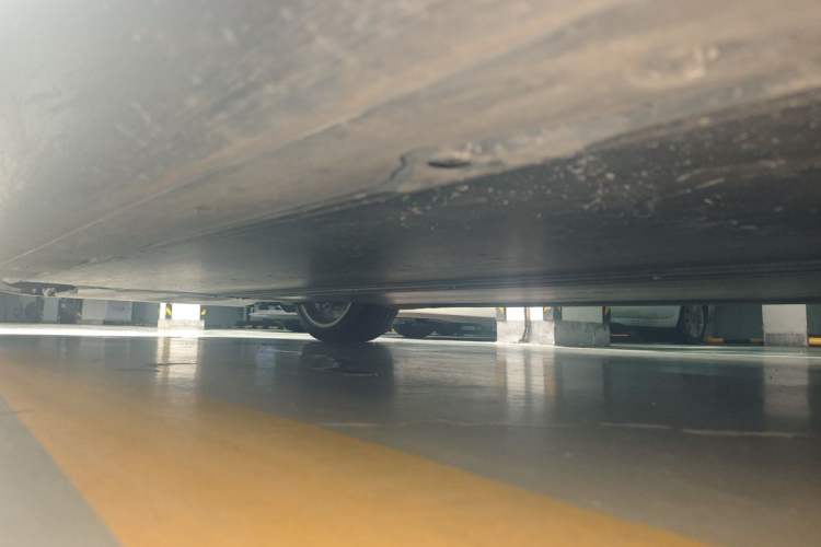 Used Tesla Model Y 2025 Long-Range All-Wheel Drive First Edition Chassis Rear Left