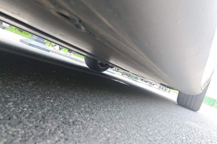 Used Tesla Model Y 2025 Rear-Wheel-Drive Version Chassis Rear Right