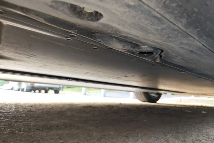 Used Tesla Model Y 2025 Rear-Wheel Drive First Edition Chassis Rear Right