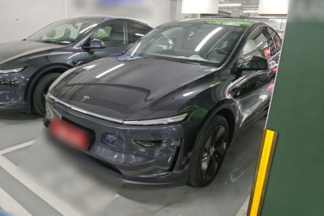 Used Tesla Model Y 2025 Rear-Wheel-Drive Version