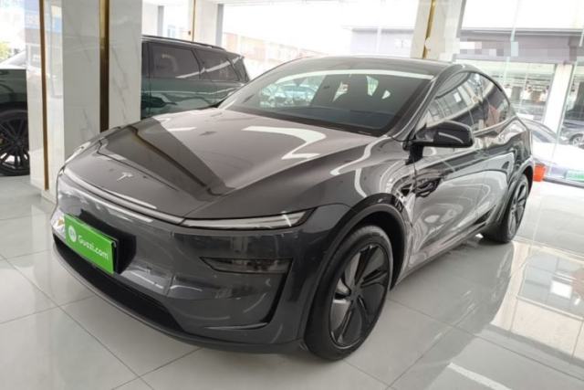 Used Tesla Model Y 2025 Rear-Wheel-Drive Version