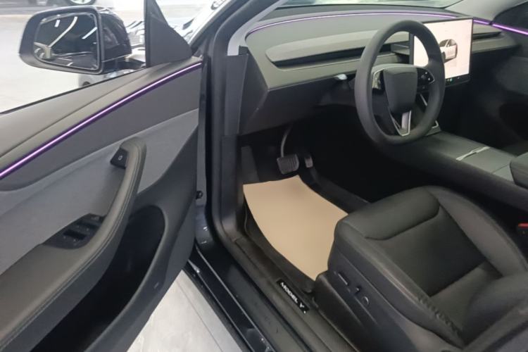 Used Tesla Model Y 2025 Rear-Wheel-Drive Version Driver Seat