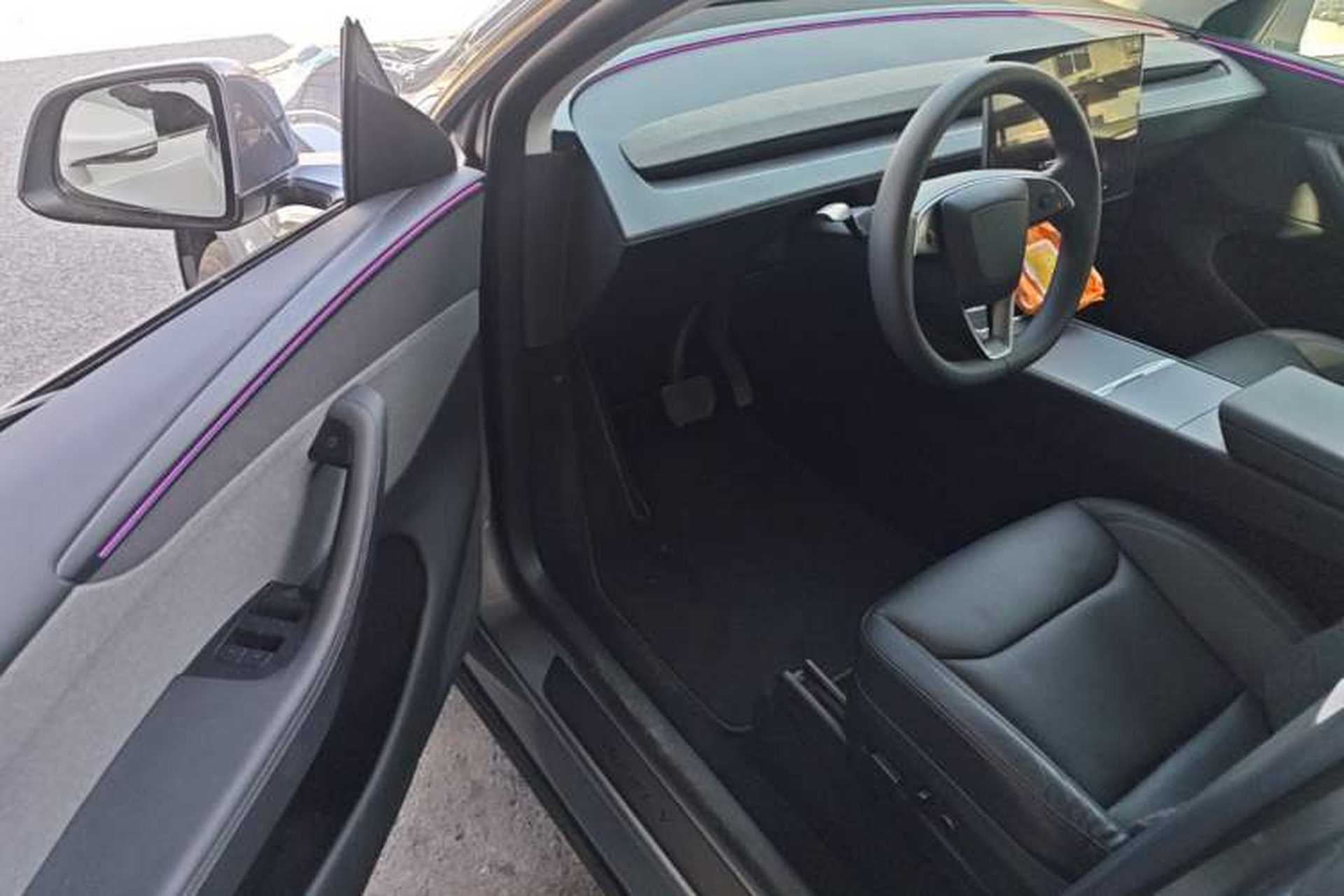Used Tesla Model Y 2025 Rear-Wheel-Drive Version Driver Seat