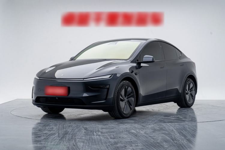 Tesla Model Y 2025 Long-Range All-Wheel Drive First Edition