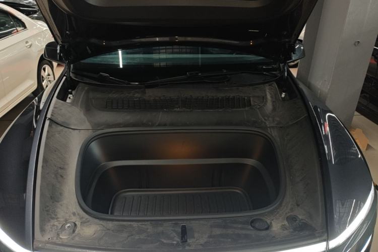 Used Tesla Model Y 2025 Rear-Wheel-Drive Version Engine Bay
