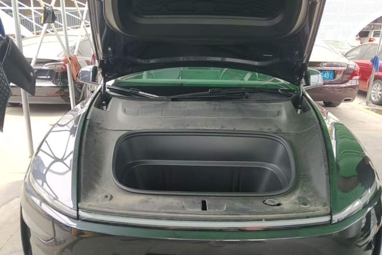 Used Tesla Model Y 2025 Rear-Wheel-Drive Version Engine Bay