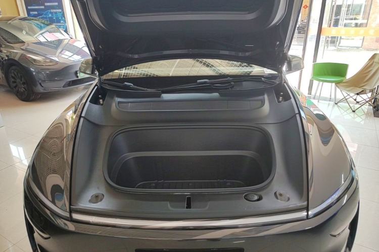 Used Tesla Model Y 2025 Rear-Wheel-Drive Version Engine Bay