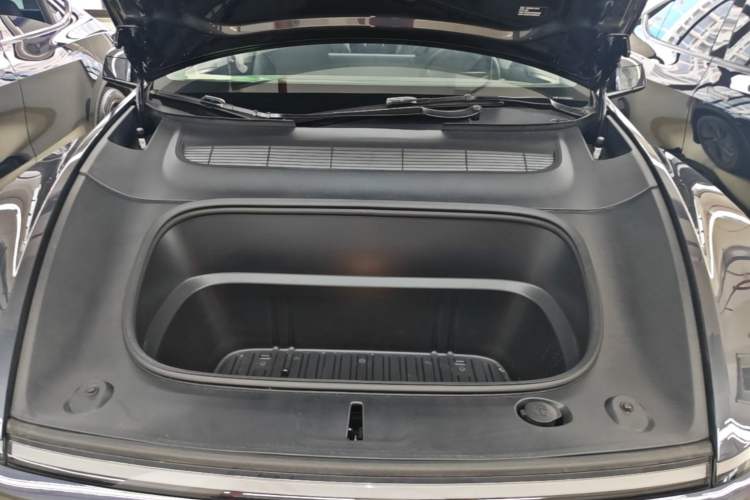 Used Tesla Model Y 2025 Long-Range All-Wheel-Drive Version Engine Bay