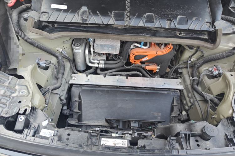 Used Tesla Model Y 2025 Rear-Wheel-Drive Version Engine Bay