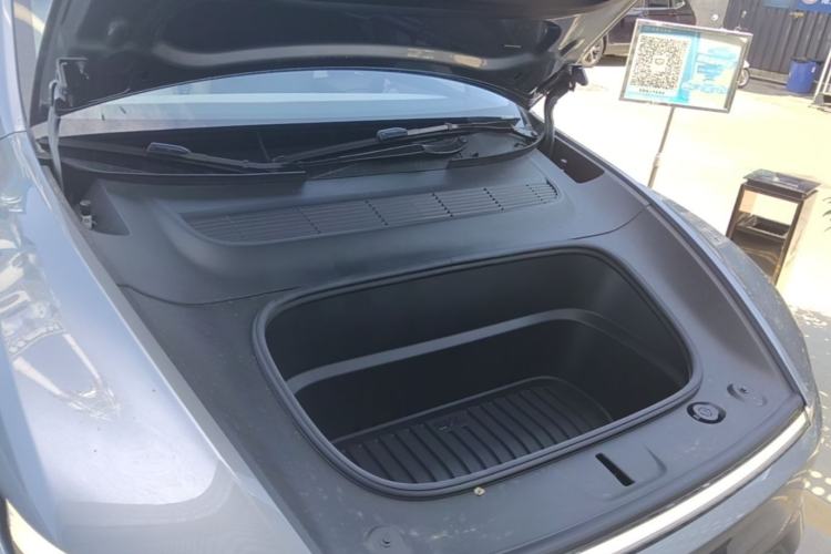 Used Tesla Model Y 2025 Rear-Wheel-Drive Version Engine Bay