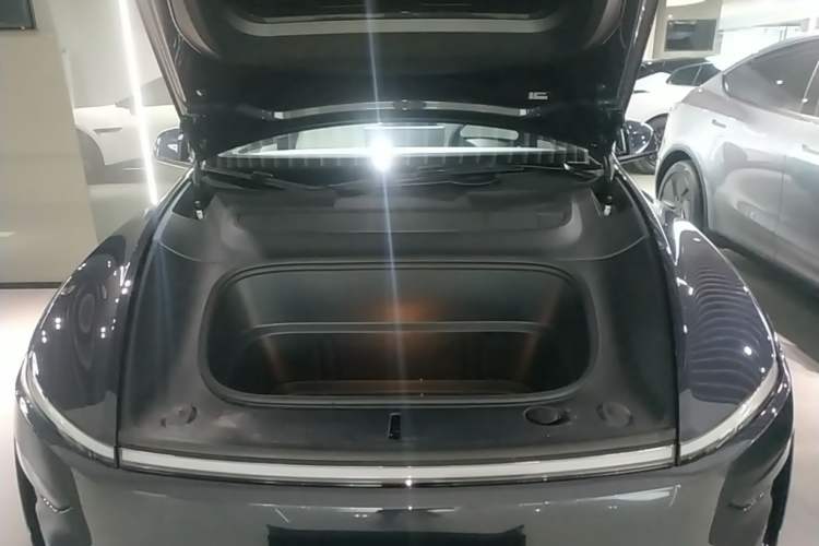 Used Tesla Model Y 2025 Long-Range All-Wheel-Drive Version Engine Bay