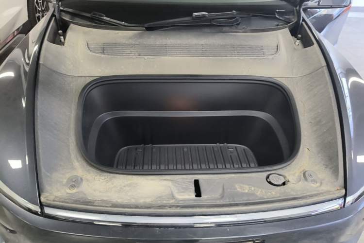 Used Tesla Model Y 2025 Rear-Wheel Drive First Edition Engine Bay