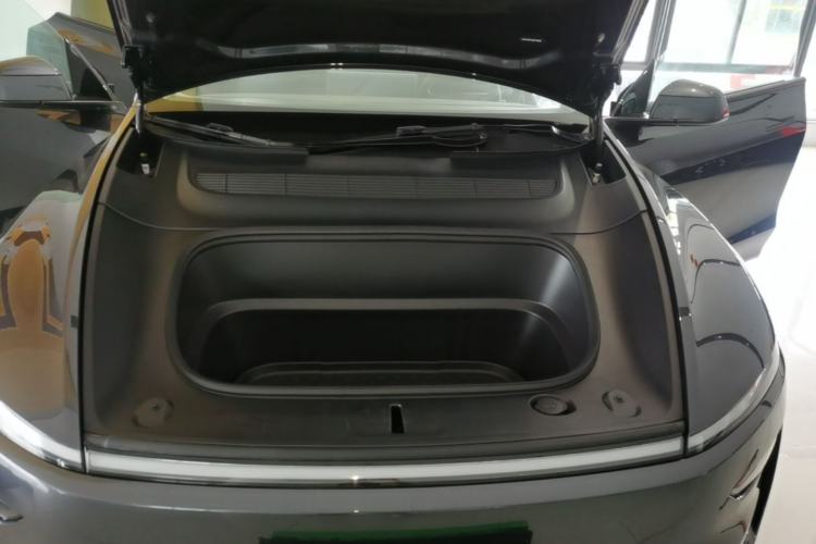 Used Tesla Model Y 2025 Rear-Wheel-Drive Version Engine Bay