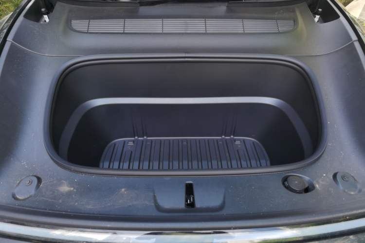 Used Tesla Model Y 2025 Long-Range All-Wheel-Drive Version Engine Bay